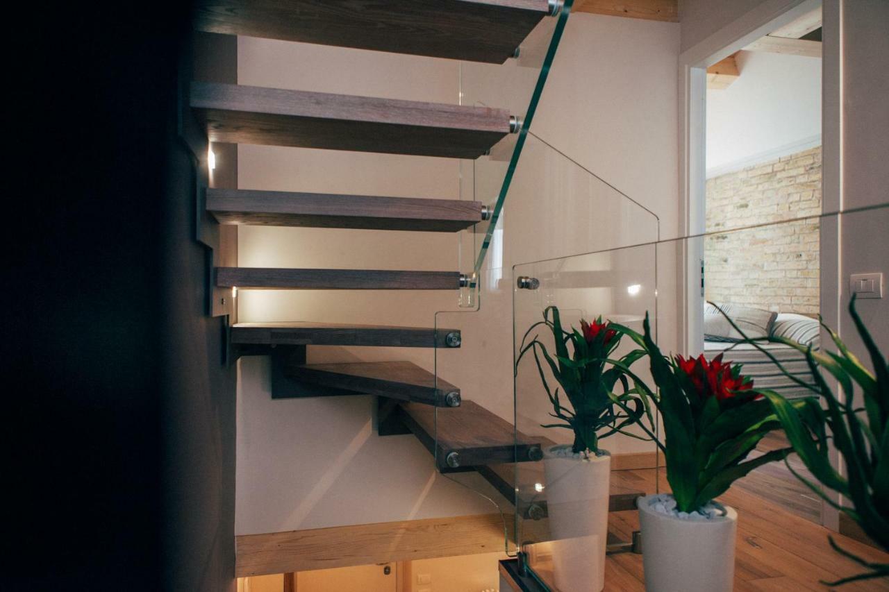 B&B Domar Civitanova Marche Bagian luar foto