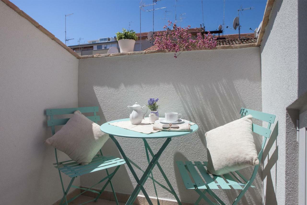 B&B Domar Civitanova Marche Bagian luar foto